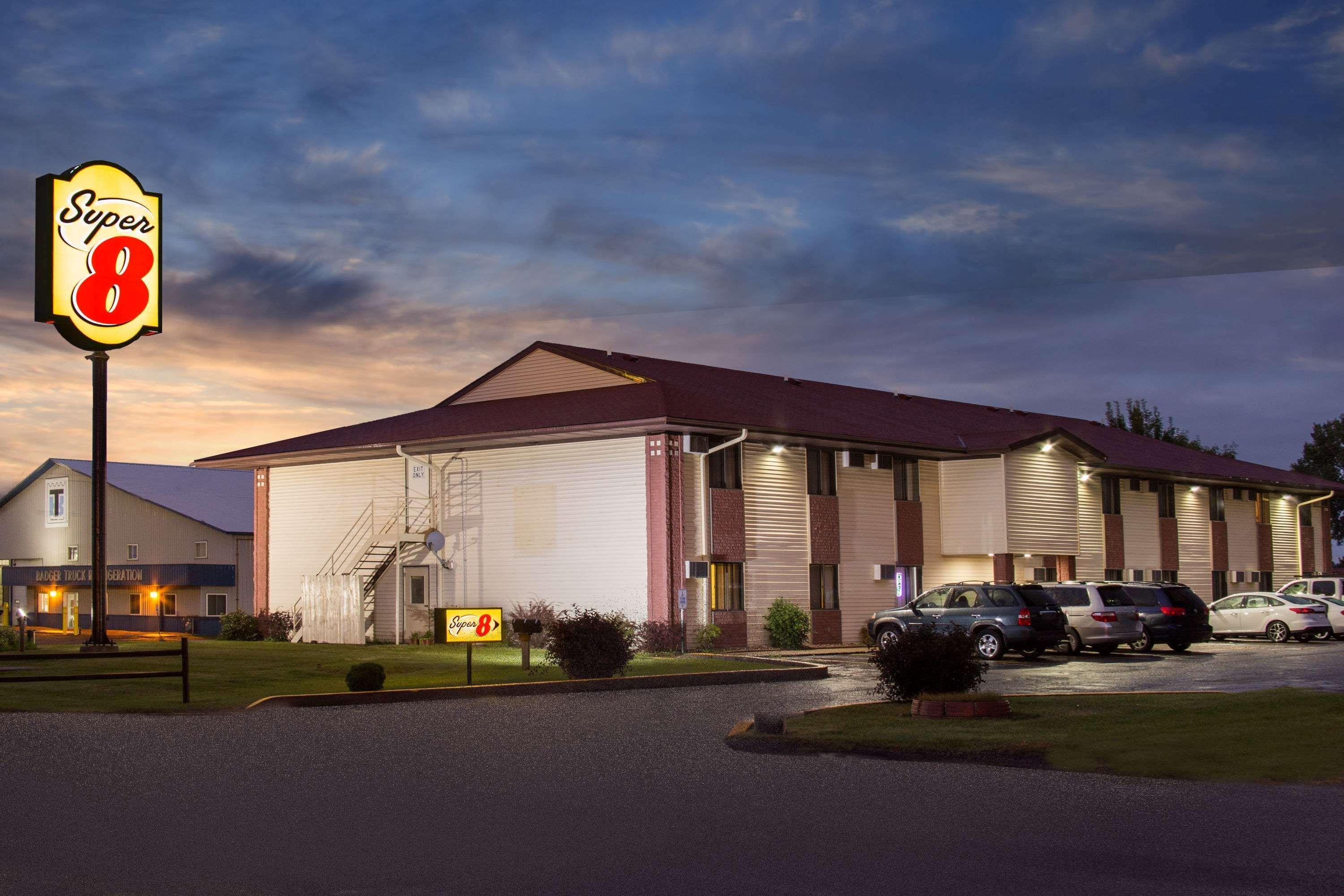 Super 8 By Wyndham Eau Claire I-94 Exterior foto