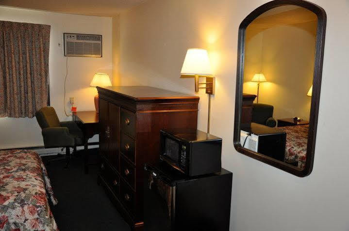 Super 8 By Wyndham Eau Claire I-94 Exterior foto