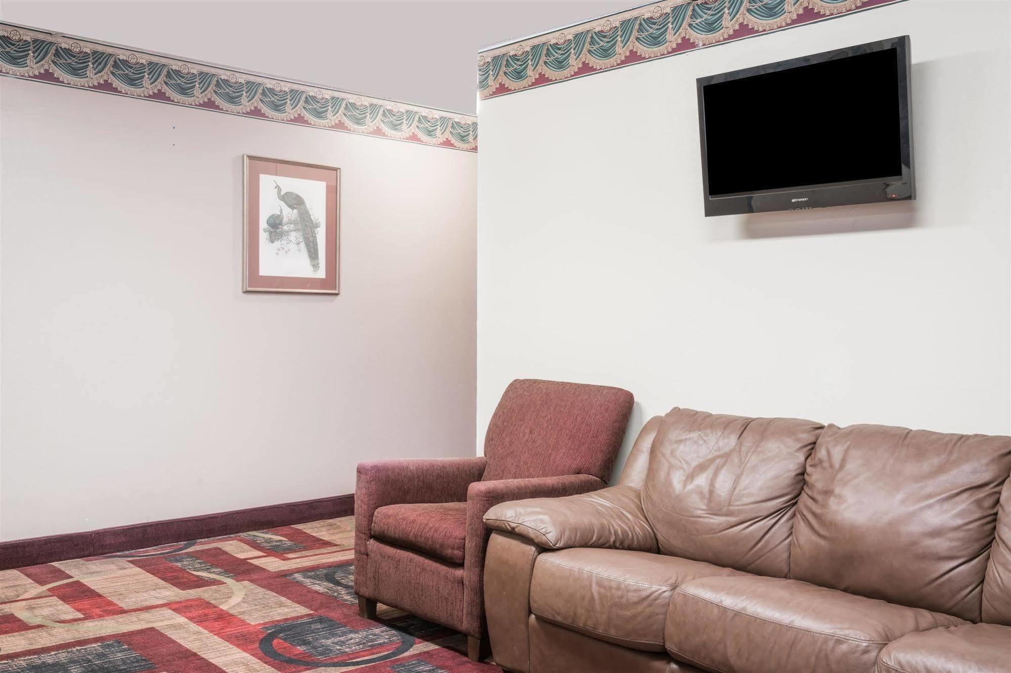 Super 8 By Wyndham Eau Claire I-94 Exterior foto